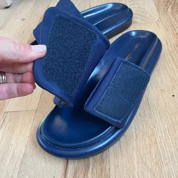 Pillow Velcro Slides - Picture 3 of 4